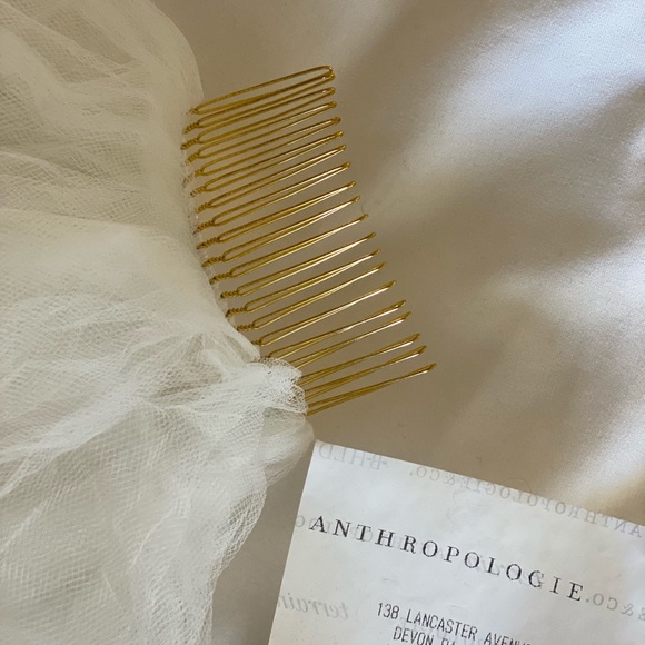 Anthropologie wedding veil - Picture 2 of 8